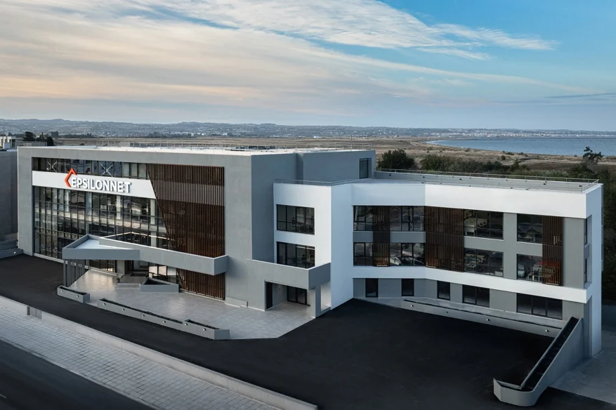 Ο Όμιλος EPSILONNET ολοκλήρωσε τη μεταφορά της έδρας του και εγκαινιάζει το νέο Κέντρο Ψηφιακής Τεχνολογίας & Καινοτομίας.
